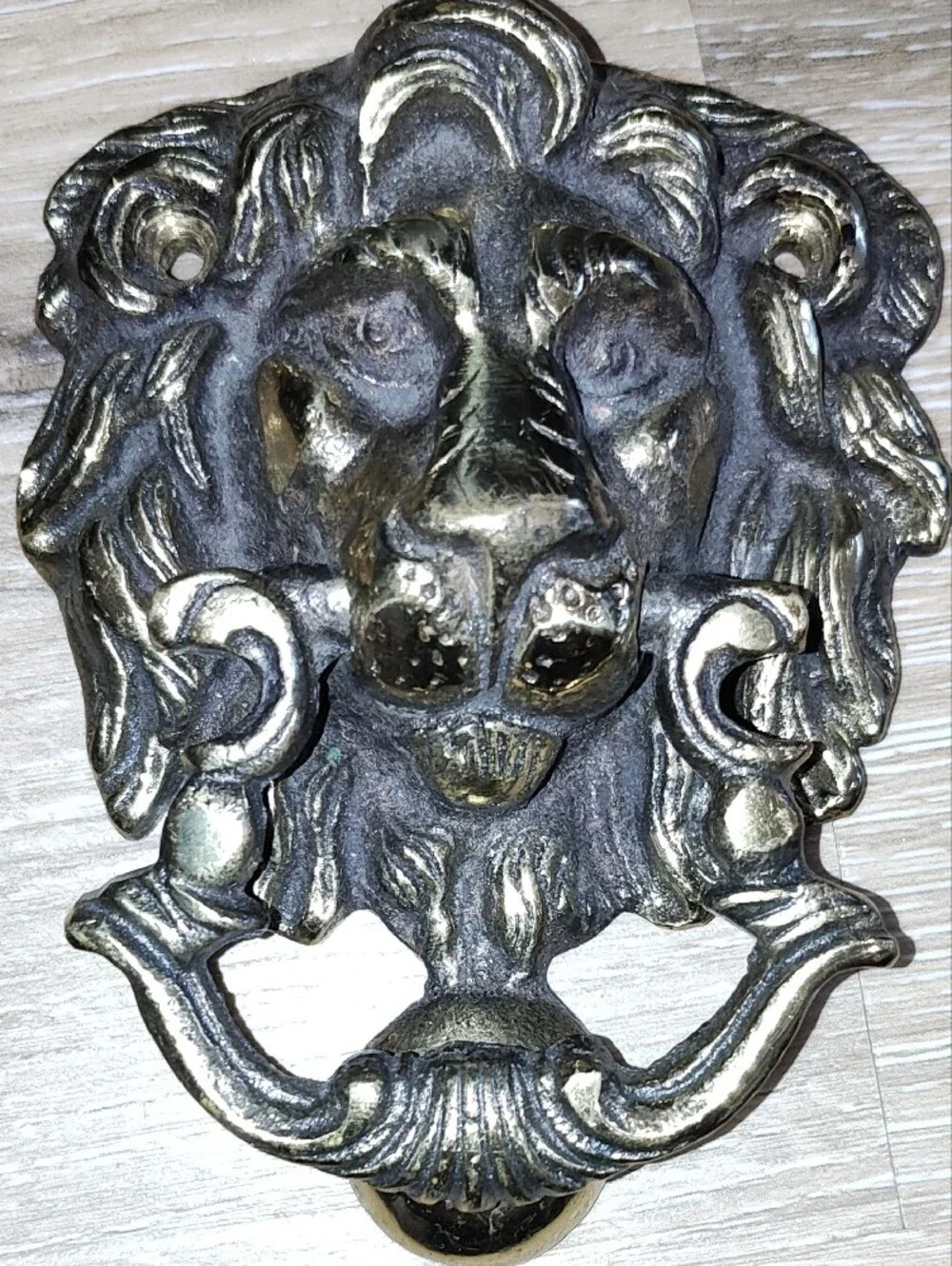 N/A decorative lion